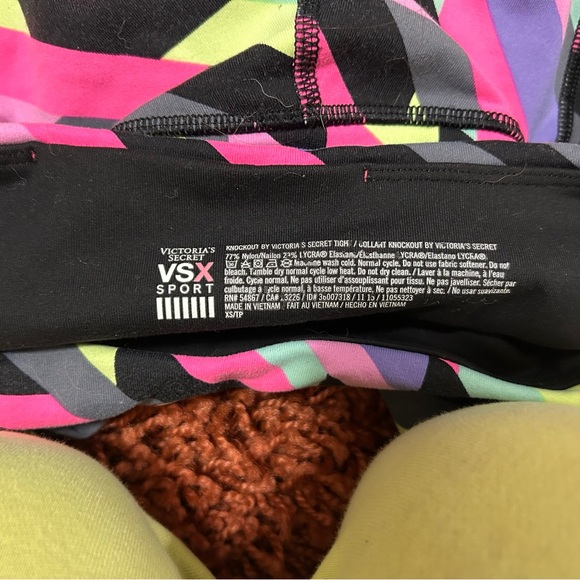 Fun VS leggings - Picture 2 of 2